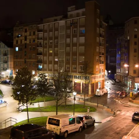 Apartamento Markelenea - - Casco Viejo - Parking - Wifi Gratis *